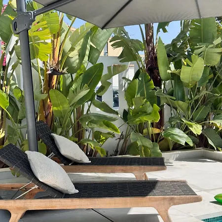 Bliss - Luxury 4-bedroom With Garden, Private Pool & Jacuzzi, Marbesa Near- 5 Min To The Cabopino