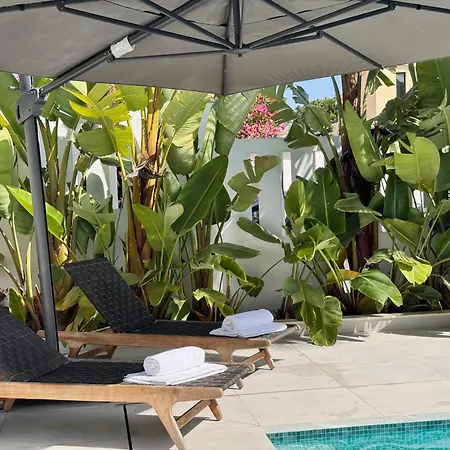 Bliss - Luxury 4-bedroom With Garden, Private Pool & Jacuzzi, Marbesa Near- 5 Min To The Cabopino Villa *